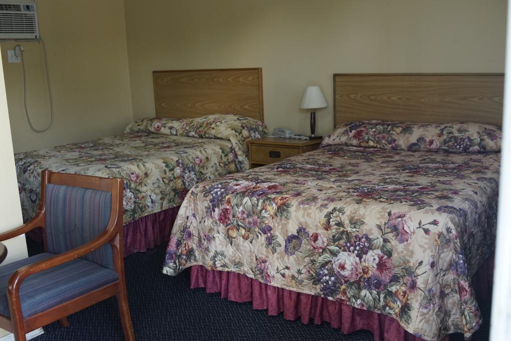 Motel Montreal Notre-Dame-de-l'Ile-Perrot Kültér fotó