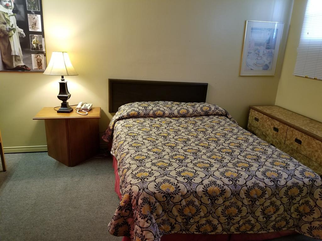 Motel Montreal Notre-Dame-de-l'Ile-Perrot Kültér fotó