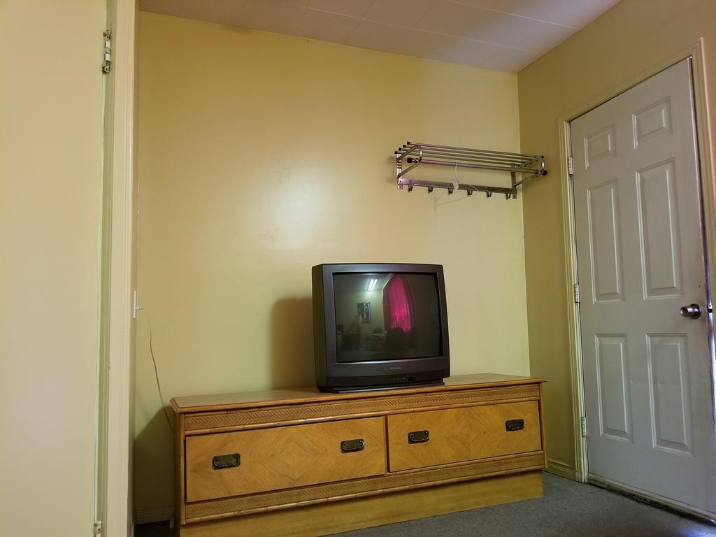 Motel Montreal Notre-Dame-de-l'Ile-Perrot Kültér fotó