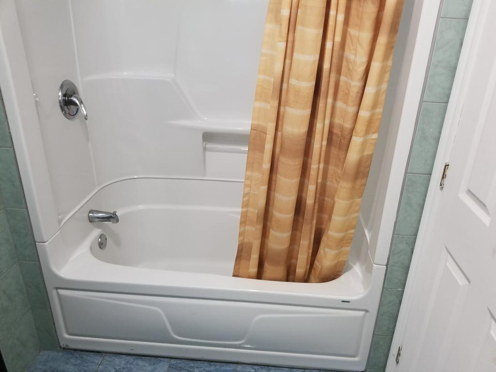 Motel Montreal Notre-Dame-de-l'Ile-Perrot Kültér fotó